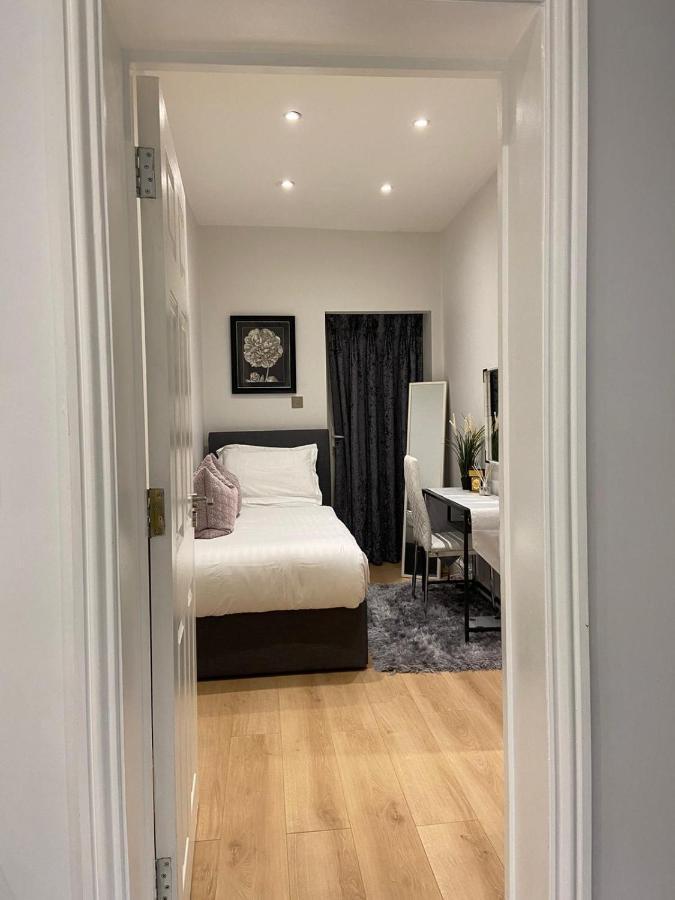 Apartamento Elegant 2 Bed Flat In Chiswick Londres Exterior foto