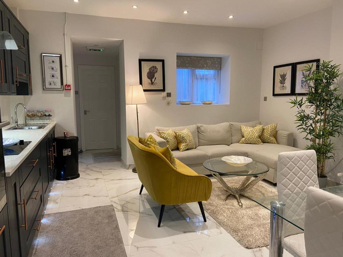 Apartamento Elegant 2 Bed Flat In Chiswick Londres Exterior foto
