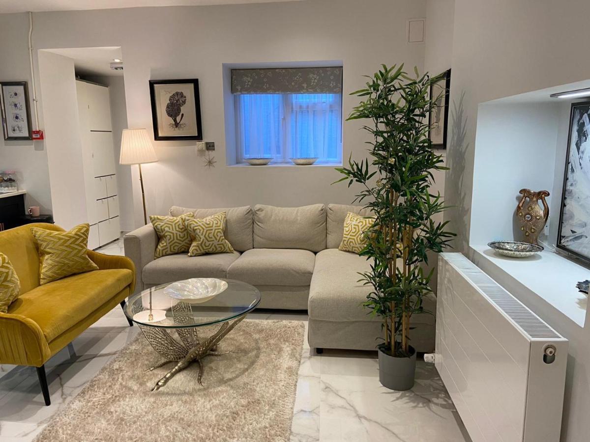 Apartamento Elegant 2 Bed Flat In Chiswick Londres Exterior foto